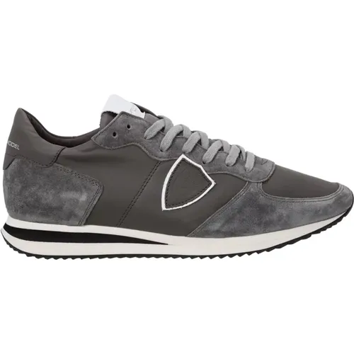 Low Top Sneakers with Curvy Inserts , male, Sizes: 8 UK, 11 UK, 7 UK - Philippe Model - Modalova