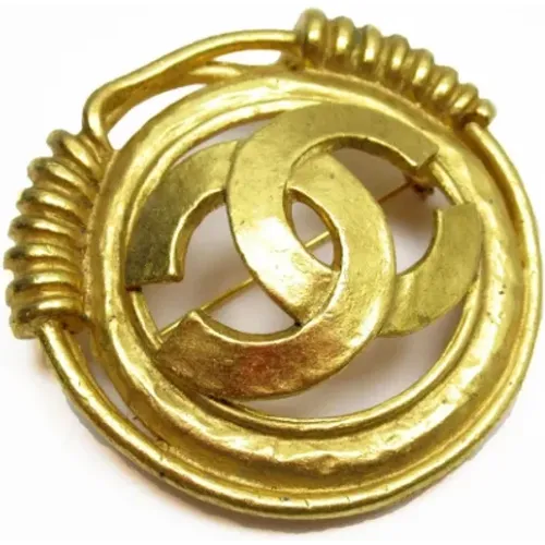 Pre-owned Metal brooches , female, Sizes: ONE SIZE - Chanel Vintage - Modalova