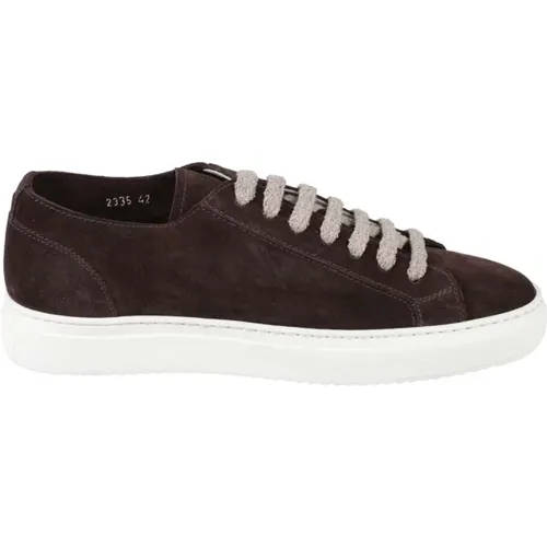 Stylish Sneakers for Men , male, Sizes: 9 1/2 UK - Doucal's - Modalova