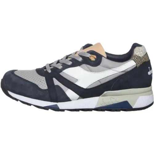 Luxuryailon Sneaker 9000 H Italy , male, Sizes: 8 UK, 11 UK, 7 UK - Diadora - Modalova