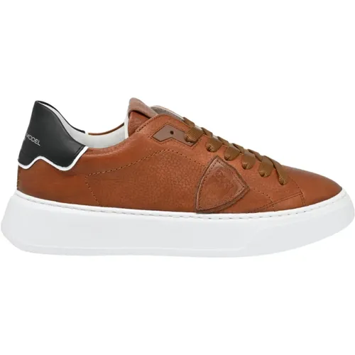 Temple Low Sneakers in Cognac , Herren, Größe: 43 EU - Philippe Model - Modalova