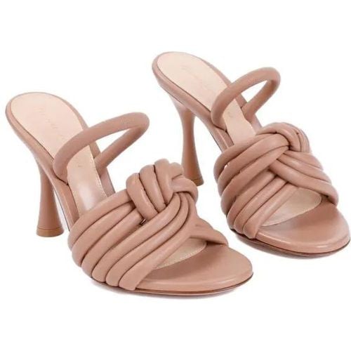 Sandalen & Sandaletten - Praline Brown Nappa Leather Sandal - Gr. 38,5 (EU) - in - für Damen - Gianvito Rossi - Modalova