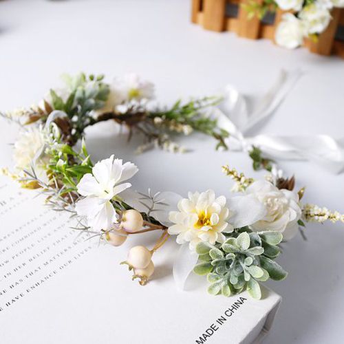 Women Elegant Floral hairband - Just Fashion Now - Modalova