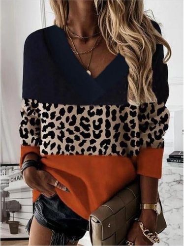 Casual Color Block Sweatshirt - Just Fashion Now - Modalova