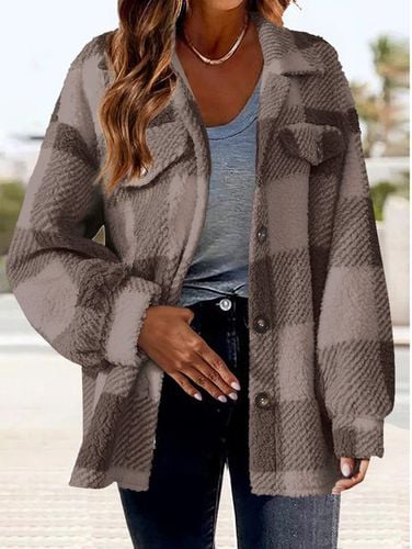 Casual Buttoned Teddy Jacket - Just Fashion Now - Modalova