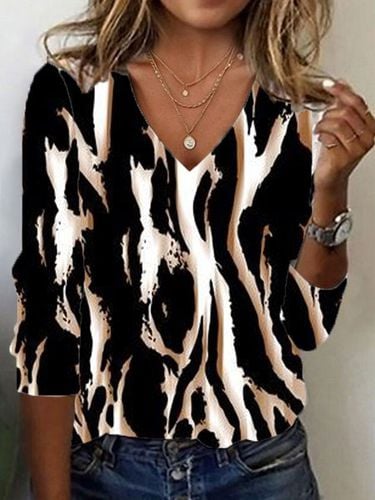 Leopard Print Long Sleeve V-Neck T-shirt - Just Fashion Now - Modalova