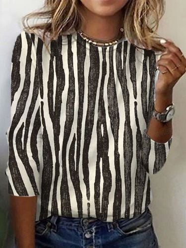 Zebra Print Long Sleeve Crew Neck T-shirt - Just Fashion Now - Modalova