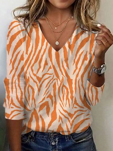 Zebra Print Long Sleeve V-Neck T-shirt - Just Fashion Now - Modalova