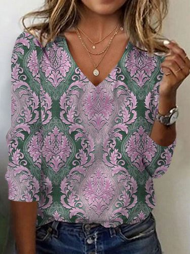 Ethnic Print Long Sleeve V-Neck T-shirt - Just Fashion Now - Modalova