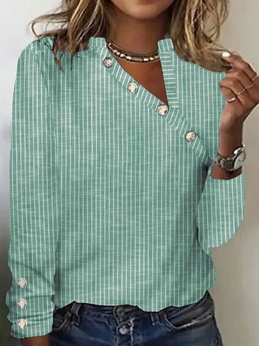 Buttoned Casual Asymmetrical Loose T-Shirt - Modetalente - Modalova