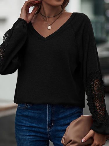 Casual Lace V Neck T-Shirt - Just Fashion Now UK - Modalova