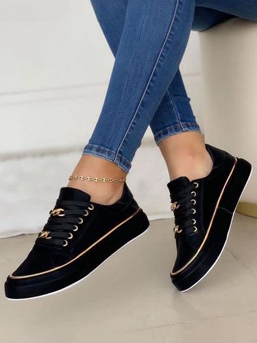 Chain Decor Lace-up Casual Skate Shoes - Just Fashion Now UK - Modalova