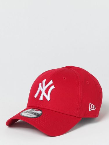 Hat NEW ERA Men color Red - New Era - Modalova