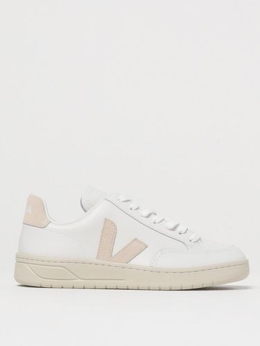 Sneakers VEJA Woman color White - Veja - Modalova