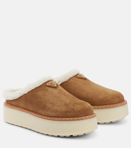 Evolve shearling-lined suede platform mules - Prada - Modalova