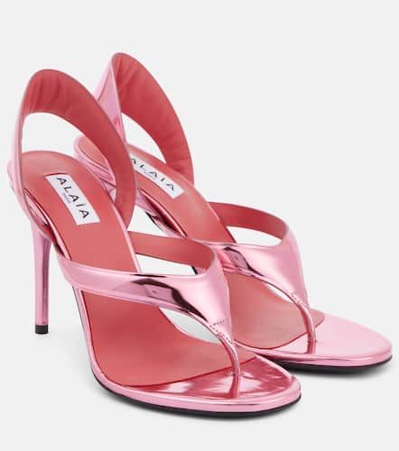 Alaïa Sandalen Infradito 90 aus Metallic-Leder - Alaia - Modalova