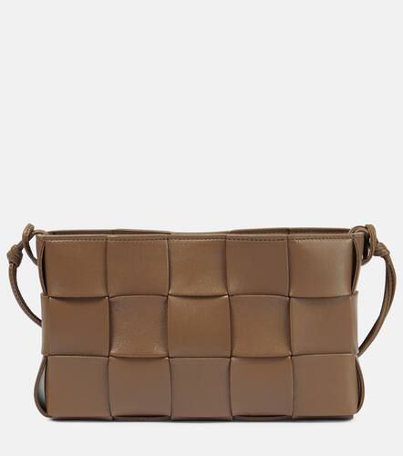 Intreccio leather shoulder bag - Bottega Veneta - Modalova