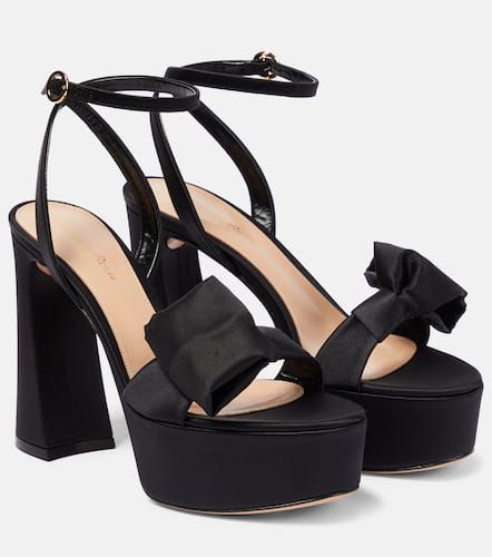 Gianvito Rossi Sandalen aus Satin - Gianvito Rossi - Modalova