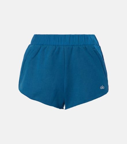 In The Air Dolphin cotton-blend shorts - Alo Yoga - Modalova