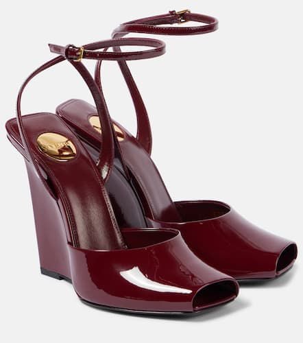 La Scandale 110 patent leather wedge sandals - Saint Laurent - Modalova