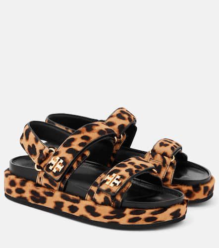 Bedruckte Plateausandalen Kira aus Kalbshaar - Tory Burch - Modalova