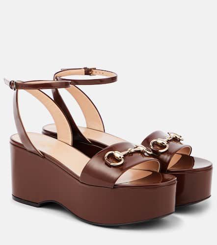Sandalias con plataforma de piel con Horsebit - Gucci - Modalova