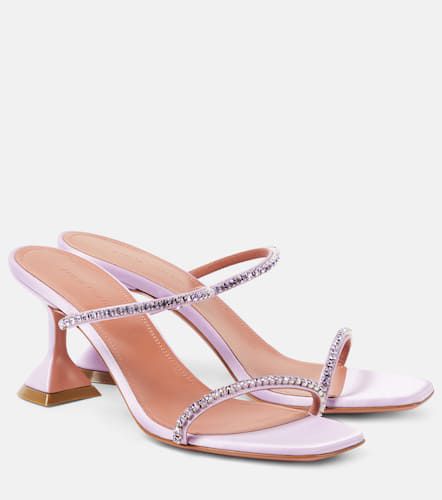 Verzierte Sandalen Gilda 70 aus Satin - Amina Muaddi - Modalova