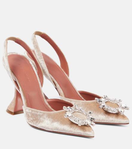 Pumps slingback Begum 95 in velluto con cristalli - Amina Muaddi - Modalova