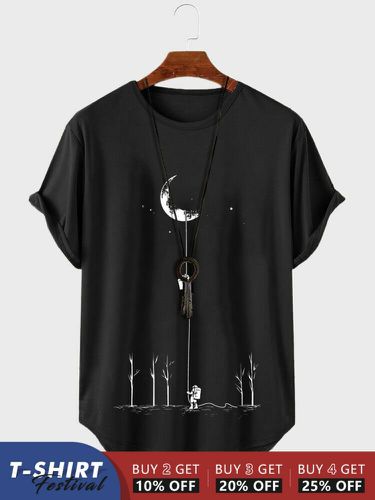 Mens Astronaut Moon Print Curved Hem Short Sleeve T-Shirts - ChArmkpR - Modalova