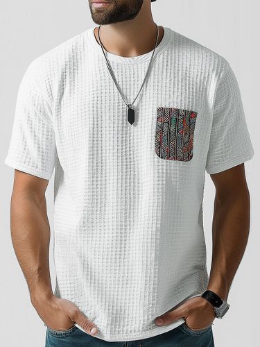 Camisetas de manga corta con textura étnica Patrón Patchwork Crew Cuello para hombre - ChArmkpR - Modalova