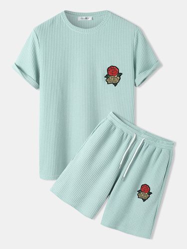 Camiseta de manga corta y pantalones cortos de punto con parches bordados de rosas para hombre Conjuntos informales - ChArmkpR - Modalova