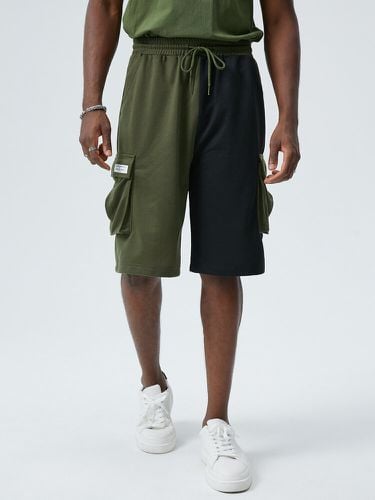 Pantalones cortos para hombre con costuras en dos tonos Mid longitud Cordón Carga - ChArmkpR - Modalova