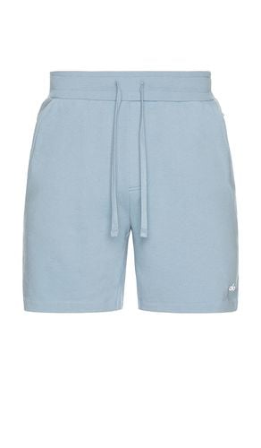 Chill Shorts in . Size S, XL/1X - alo - Modalova