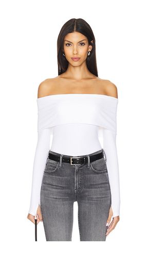 Elia Off Shoulder Bodysuit in . Taglia M, S, XL, XS - Alice + Olivia - Modalova