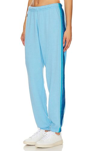 Pantalón deportivo 5 stripe en color azul talla L en & - . Talla L (también en M, S, XL/1X, XS) - Aviator Nation - Modalova