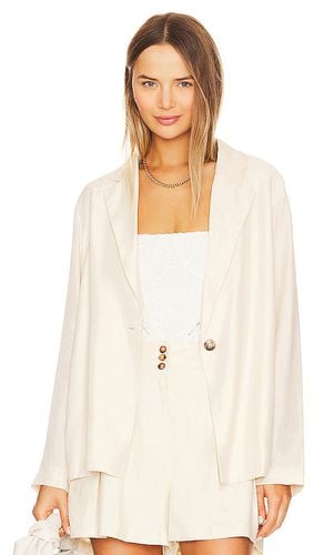 Hallie blazer en color crema talla S en - Cream. Talla S (también en XS) - ASTR the Label - Modalova