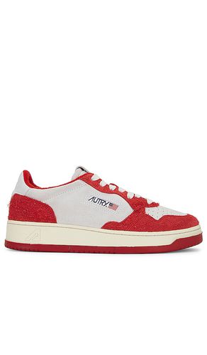 Medalist Low Sneaker in . Taglia 45 - Autry - Modalova