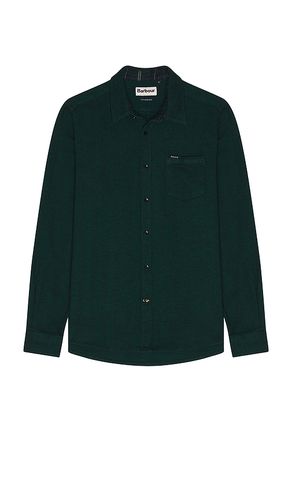 Robertson Tailored Herringbone Shirt in . Taglia M, S - Barbour - Modalova