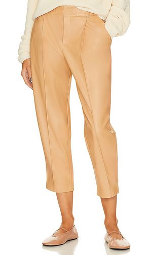 Pantalones cuero sintético en color talla L en - Tan. Talla L (también en M, S, XL, XS) - BCBGeneration - Modalova