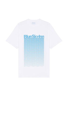 Sky Inn Waves T-Shirt in . Size M, S, XL/1X - Blue Sky Inn - Modalova