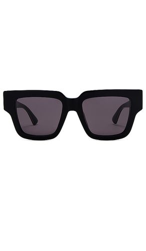 Nude Triangle Square Sunglasses in - Bottega Veneta - Modalova