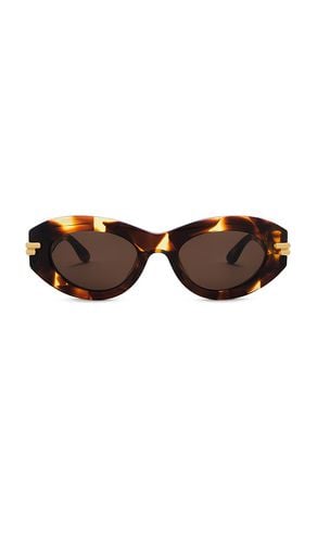 Oval Sunglasses in - Bottega Veneta - Modalova