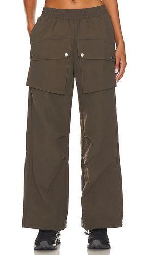 Zach pants in color army size M in - Army. Size M (also in S, XS) - BY.DYLN - Modalova