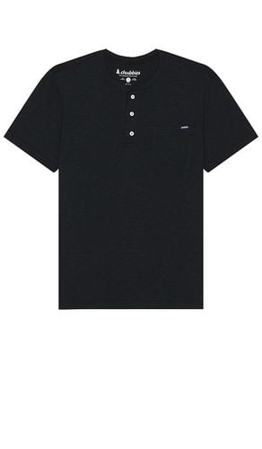 The multiverse henley shirt en color talla L en - Black. Talla L (también en M, S, XL/1X) - Chubbies - Modalova