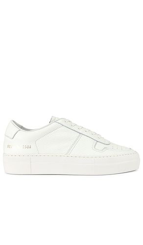 Deportivas bajas bball en color talla 39 en - White. Talla 39 (también en 40) - Common Projects - Modalova