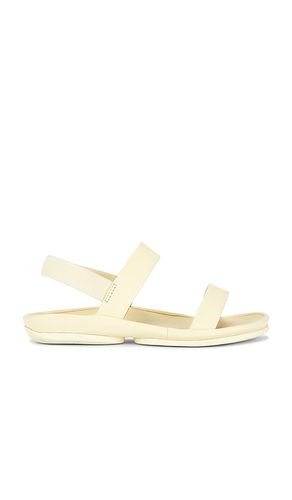 Right Isla Sandal in . Taglia 36. Also in 37, 38, 39, 40 - Camper - Modalova