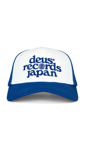 Strata Trucker Hat in - Deus Ex Machina - Modalova