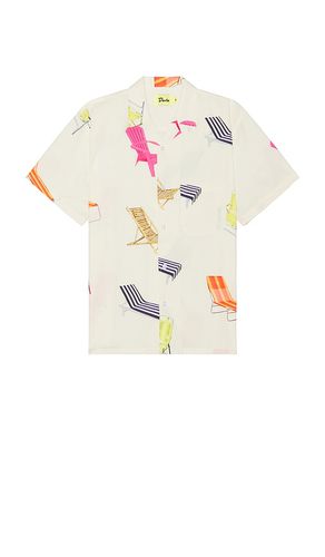 Beach Chair Leisure Stretch Button Up Shirt in . Taglia M, S - Duvin Design - Modalova