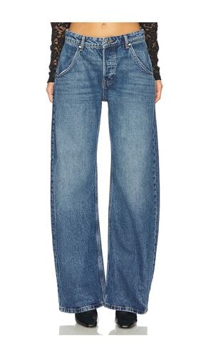 Enzo Mid Rise Barrel in . Size 25, 28, 29, 31 - EB Denim - Modalova