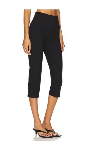 Ivonne Capri Pants in . Size S. Also in L - Elodie the Label - Modalova